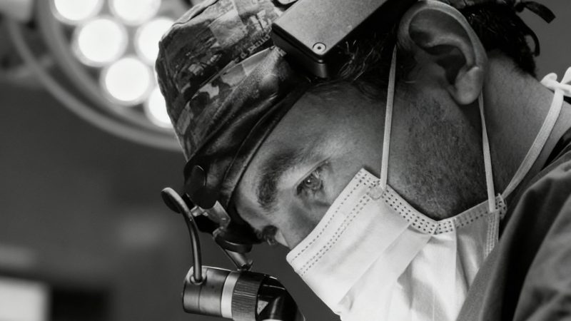 تكبير الثدي